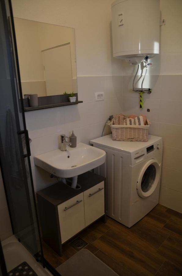 Donato Vrsi Apartment Bagian luar foto